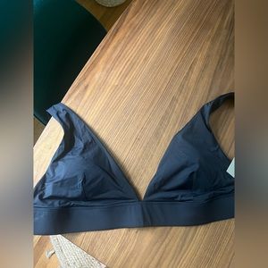 Everlane triangle top